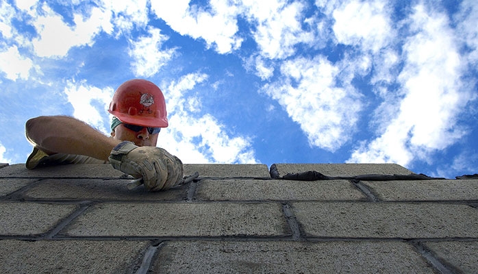 Le promoteur en retard sur la construction peut être redevable d'indemnités prévues par le droit commun des contrats